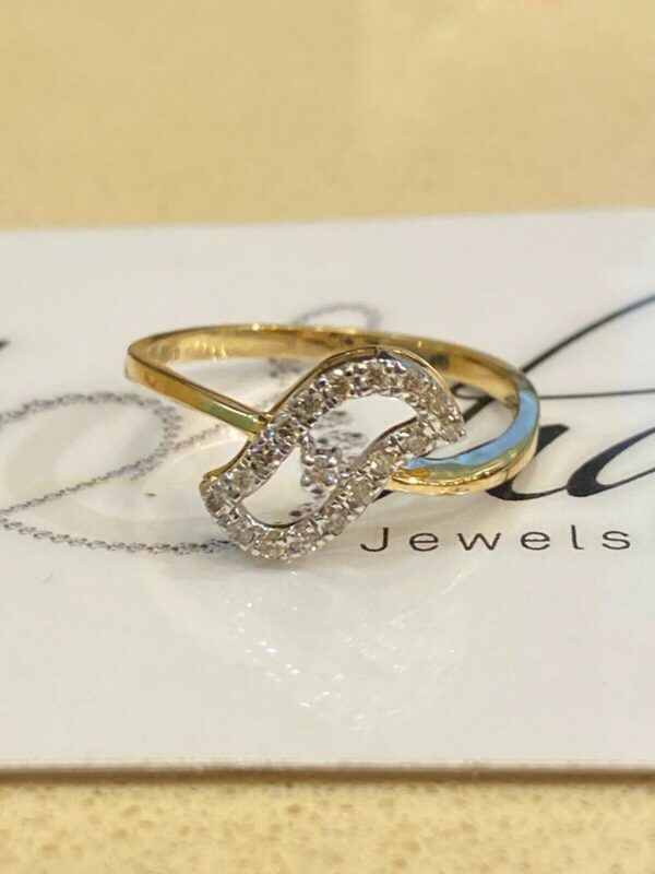 0.20 Cts Round Brilliant Cut Diamonds Anniversary Band Ring In 750 Fine 18K Gold