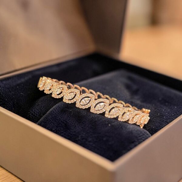 B-039 (26) Pavé 2.30 Cts Marquise Round F/VS1 Diamonds Halo Statement Bracelet In 14K Gold