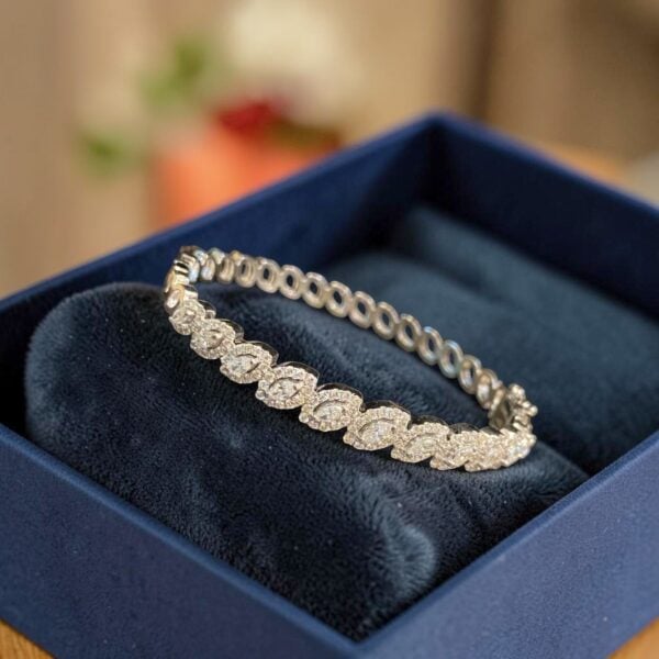 Stunning 2.30 Cts Marquise Round F/VS1 Diamonds Statement Halo Bracelet 14K Gold