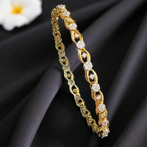 B-077 (18) Pave 1.57 Cts F/VS1 Round Brilliant Cut Natural Diamonds Bangle 14K Yellow Gold