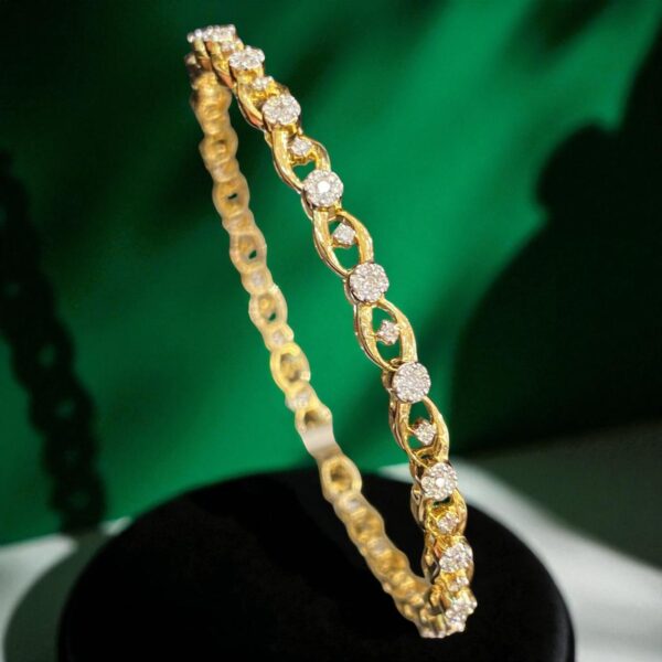 B-077 (23) Pave 1.57 Cts F/VS1 Round Brilliant Cut Natural Diamonds Bangle 14K Yellow Gold