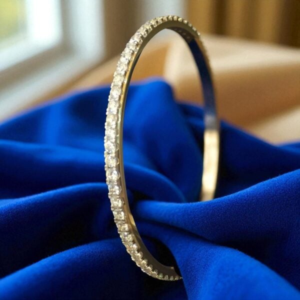 B-078 (14) Stunning 5.08 Cts Round Brilliant Cut Diamonds Eternity Bangle 14K Yellow Gold