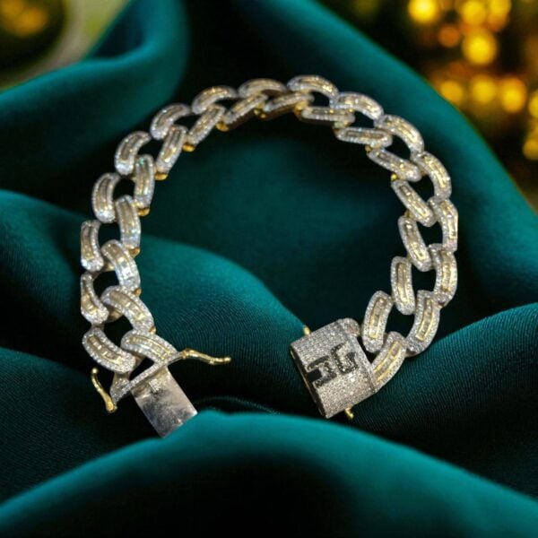 Pave 8.40 Cts Round Baguette Shape Diamonds Men's Cuban Link Bracelet 14K Gold