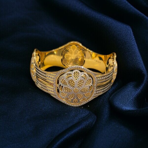 Exquisite Heavy Dubai Handmade Slip-On Bangle In Hallmark 22K Multi-Tone Gold