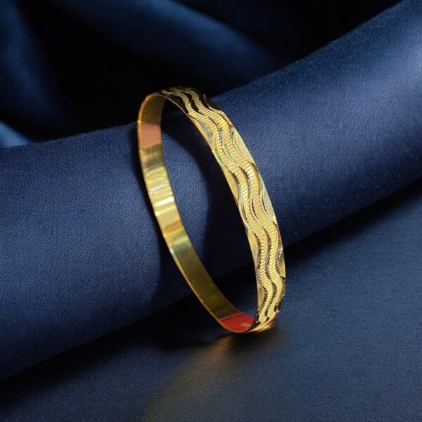B-102 (18) Graceful Dubai Handmade Slip-On Bangle In Certified 22K Yellow Gold