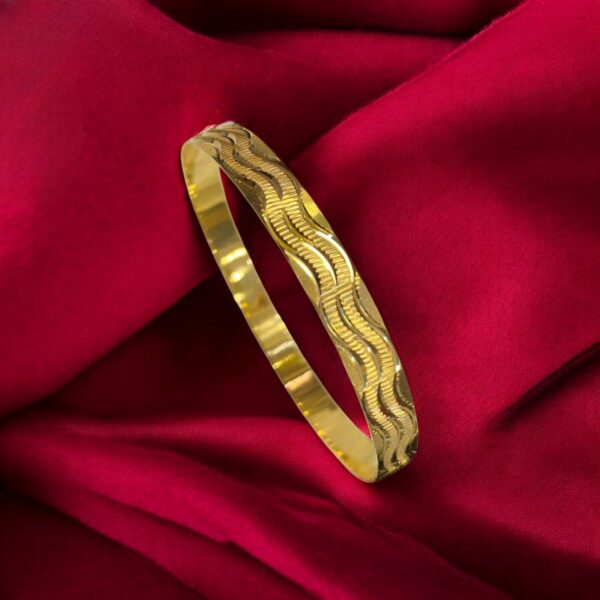 B-102 (19) Graceful Dubai Handmade Slip-On Bangle In Certified 22K Yellow Gold