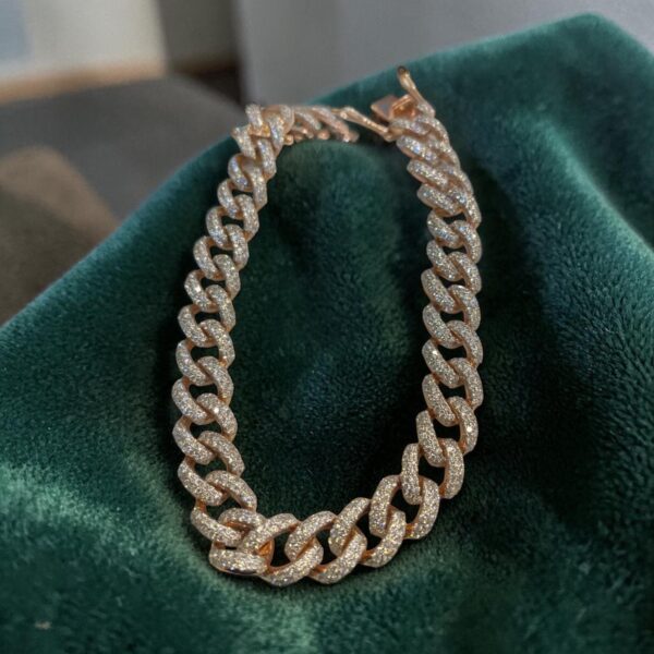 Pave 5.68 Cts Round Brilliant F/VS1 Diamonds Men's Cuban Link Bracelet 18K Gold