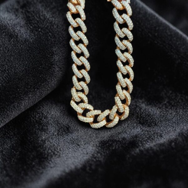 Pave 5.68 Cts Round Brilliant F/VS1 Diamonds Men's Cuban Link Bracelet 18K Gold