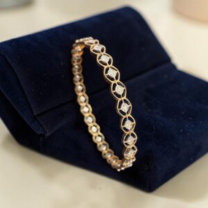 Stunning 0.62 Carats Round Brilliant F/VS1 Diamonds Bangle In Fine 14K Rose Gold