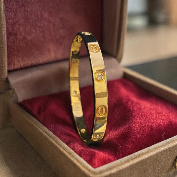 Classy 0.42 Cts Round Brilliant F/VS1 Diamonds Unisex Love Screw Bracelet 14K Yellow Gold