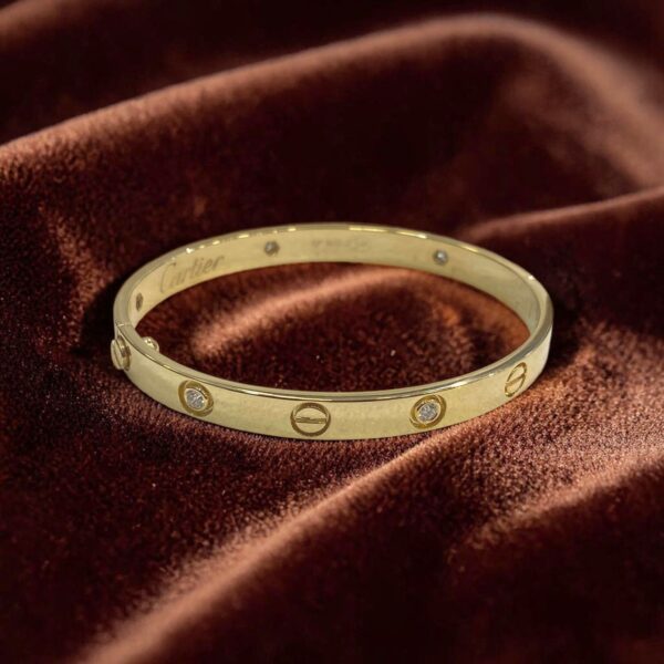 Classy 0.42 Cts Round Brilliant F/VS1 Diamonds Unisex Love Screw Bracelet 14K Yellow Gold