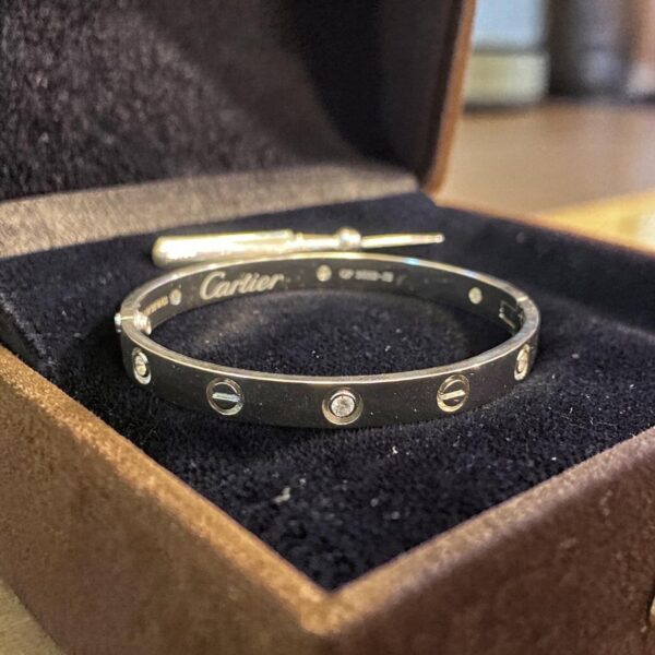 0.42 Cts Round Brilliant F/VS1 Diamonds Unisex Love Screw Bracelet 14K White Gold