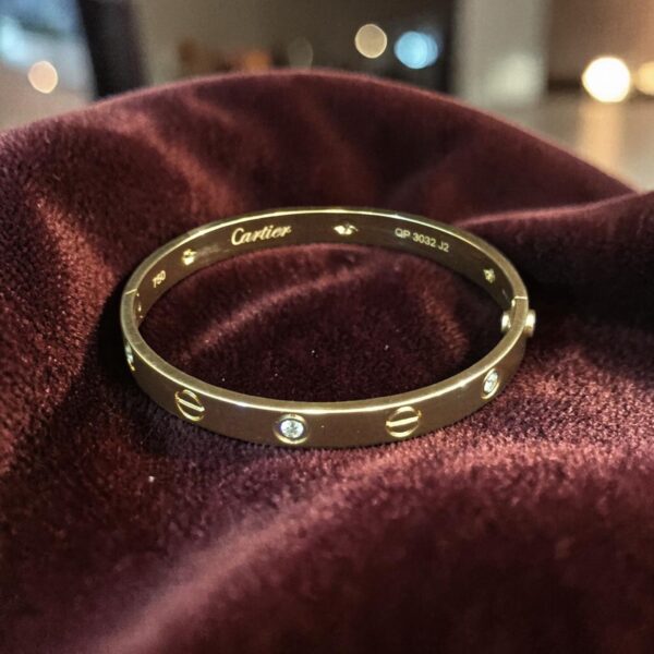 0.74 Cts Round Brilliant F/VS1 Diamonds Unisex Love Screw Bracelet 18K Rose Gold