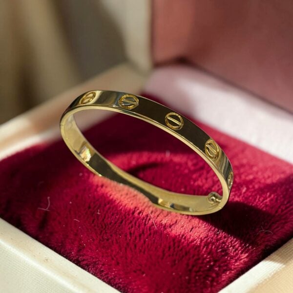 B-129-K (15) Classy Unisex Love Screw Bracelet In 14K Yellow Gold