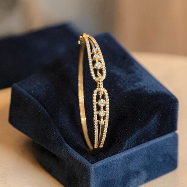 Pave 0.84 Cts Round Brilliant F/VS1 Diamonds Statement Bracelet In 14K Rose Gold