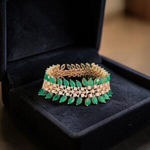 B-133 (22) 1.96 Cts Round Brilliant F/VS1 Diamonds Emerald Tennis Bracelet In 14K Rose Gold