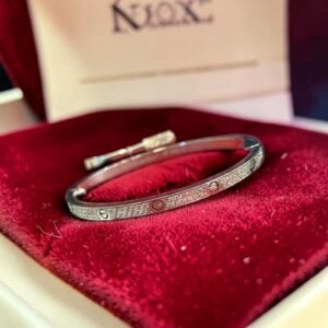 B-136-W (19) 1.51 Cts Round Brilliant F/VS1 Diamonds Unisex Love Screw Bracelet in 14K White Gold
