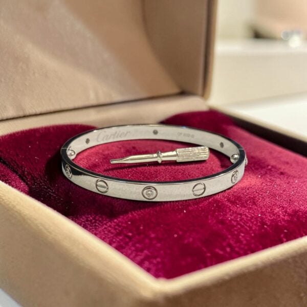 B-137 (15) 0.42 Cts Round Brilliant F/VS1 Diamond Unisex Split Love Bracelet 14K in White Gold