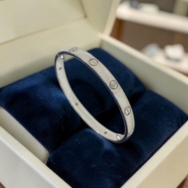 B-137 (17) 0.42 Cts Round Brilliant F/VS1 Diamond Unisex Split Love Bracelet 14K in White Gold