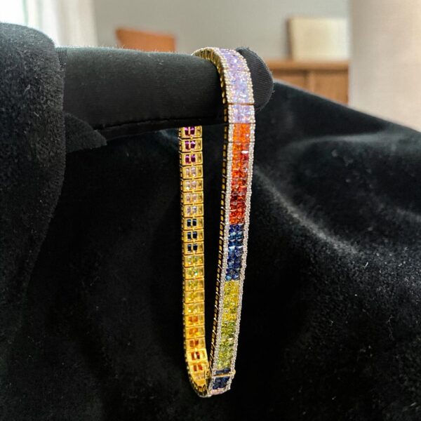 B-593 (31) Pave 19.10 Cts Round Brilliant F/VS1 Diamonds Sapphire Rainbow Bracelet 14K Gold