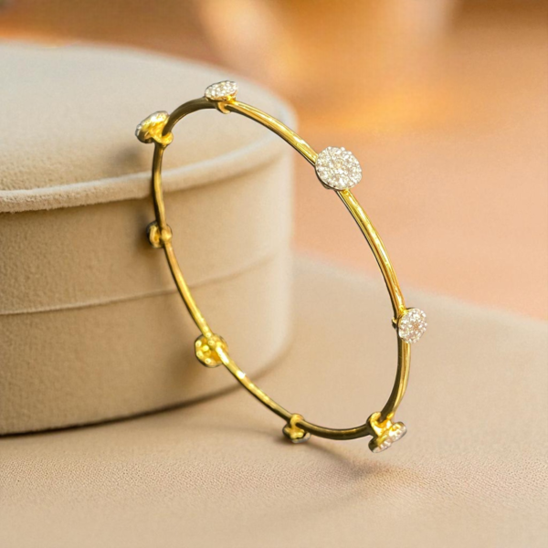 B-606 (27) Pave 1.51 Cts F/VS1 Round Brilliant Cut Natural Diamonds Bangle 18K Yellow Gold