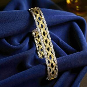 B-613 (17) Classy 3.74 Cts Round Brilliant Cut Natural Diamonds Statement Bracelet 14K Gold