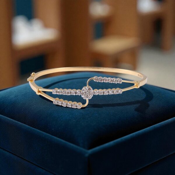 B-620 (5) 1.50 Cts Round Brilliant Cut F/VS1 Diamonds Statement Bracelet 14K Yellow Gold