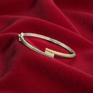 0.24 Cts Round Brilliant Cut F/VS1 Diamonds Channel Set Bracelet 14K White Gold