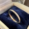 Pavé 2.79 Cts Round Brilliant F/VS1 Diamonds Unisex Screw Bracelet In 18K Gold