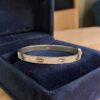 Pavé 2.79 Cts Round Brilliant F/VS1 Diamonds Unisex Screw Bracelet In 18K Gold