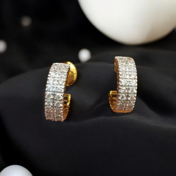 Stunning 1.25 Cts F/VS1 Round Brilliant Cut Diamonds Semi Hoop Earrings 18K Gold