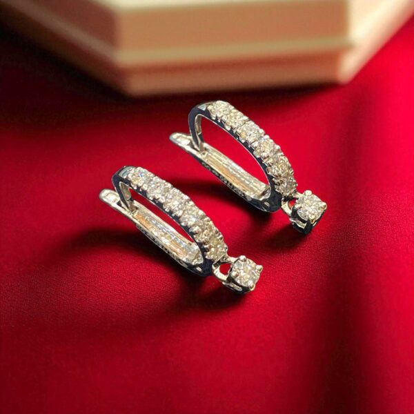Stunning 0.68 Cts Round Brilliant Cut Natural Diamonds Dangle Earrings 18K Gold