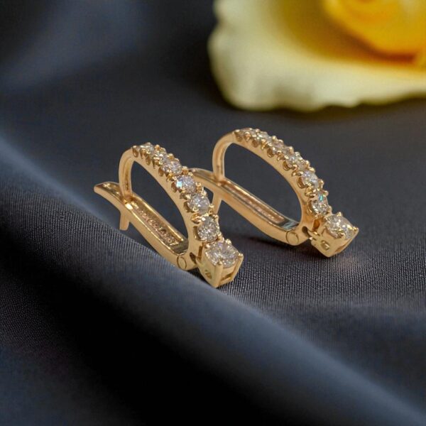 Exquisite 0.68 Carats Round Brilliant Cut Diamonds Dangle Earrings 18K Rose Gold