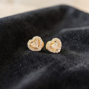 Pave 0.70 Carats Heart Round Shape F/VS1 Diamonds Halo Stud Earrings In 18K Gold