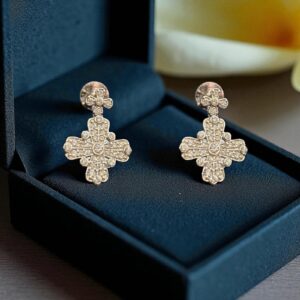 Pave 1.01 Cts Round Brilliant Cut F/VS1 Diamonds Cross Dangle Earrings 18K Gold
