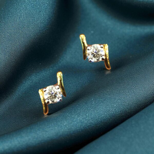 E-122 (11) 0.50 Cts F/VS1 Round Brilliant Cut GIA Certified Diamonds Stud Earrings 18K Gold