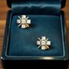 Classy 0.26 Cts Round Brilliant Cut F/VS1 Diamonds Stud Earrings 14K Yellow Gold
