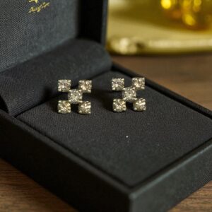 E-126 (20) Elegant 1/2 Cts Round Brilliant Cut F/VS1 Diamonds Stud Earrings 14K Yellow Gold