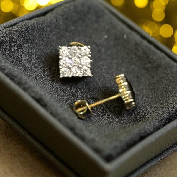 E-127 (14) Pave 0.41 Cts Round Brilliant Cut F/VS1 Diamonds Stud Earrings 18K Yellow Gold
