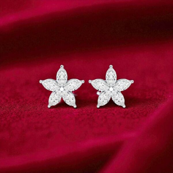 Stunning 3 Carats Marquise Shape F/VS1 Diamonds Stud Earrings In 18K White Gold