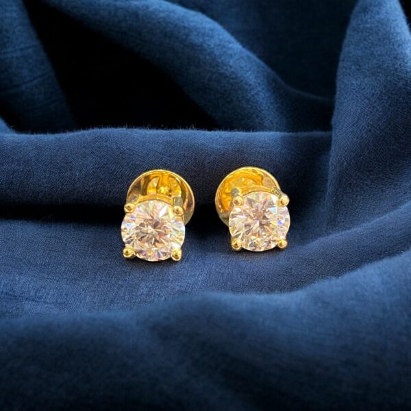 GIA Certified 2.50 Cts Round Brilliant Cut F/VS1 Diamonds Stud Earrings 18K Gold