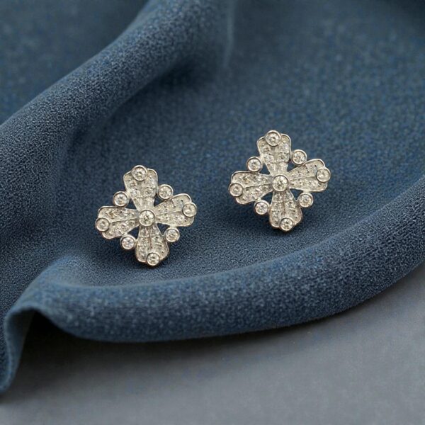 E-137 (10) 2.40 Cts Round Brilliant F/VS1 Diamonds Cross Stud Earrings 18K White Gold
