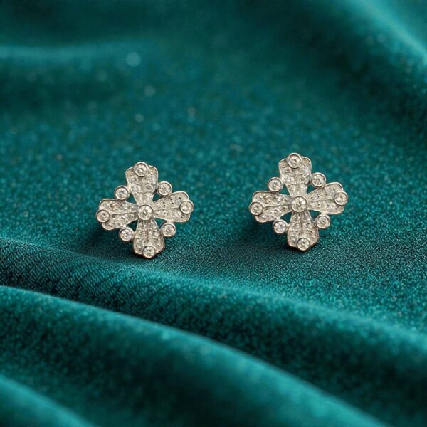 E-137 (14) 2.40 Cts Round Brilliant F/VS1 Diamonds Cross Stud Earrings 18K White Gold