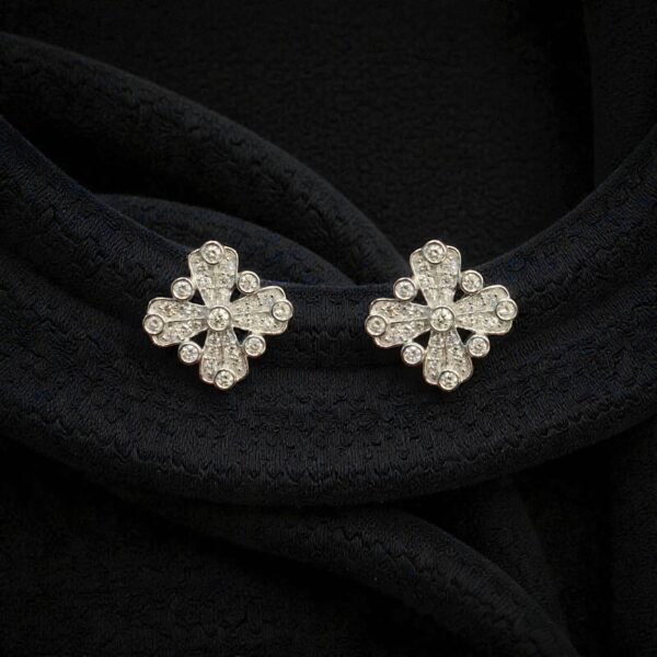 E-137 (15) 2.40 Cts Round Brilliant F/VS1 Diamonds Cross Stud Earrings 18K White Gold
