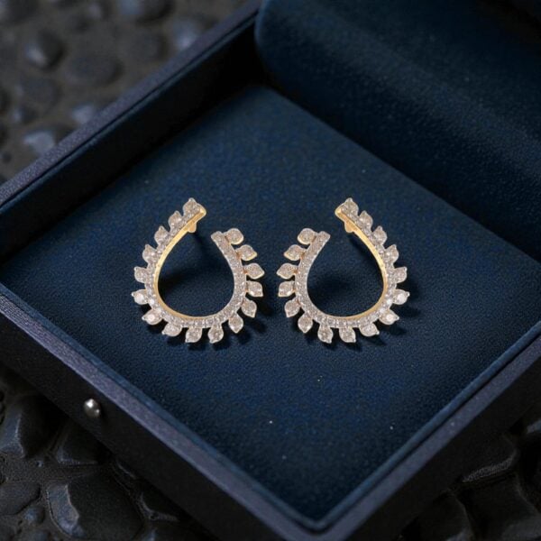 Exquisite 0.80 Cts Round Brilliant F/VS1 Diamonds Stud Earrings 14K Yellow Gold