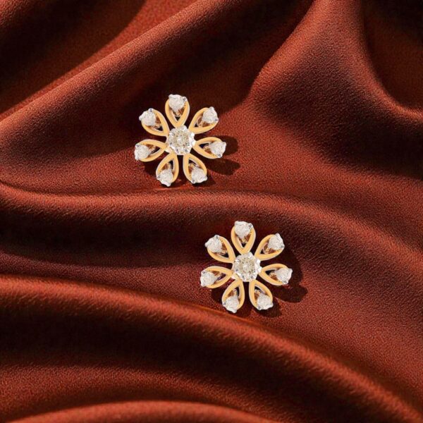 E-155 (6) 0.72 Cts Round Brilliant F/VS1 Diamonds Floral Stud Earrings 14K Yellow Gold