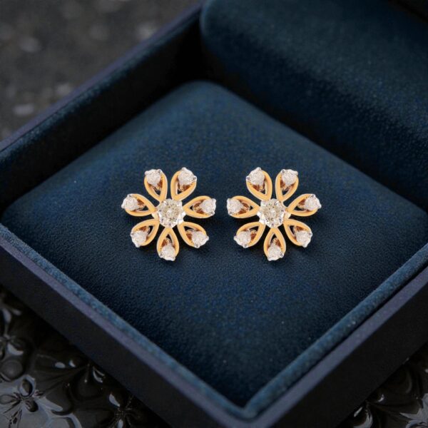 E-155 (7) 0.72 Cts Round Brilliant F/VS1 Diamonds Floral Stud Earrings 14K Yellow Gold