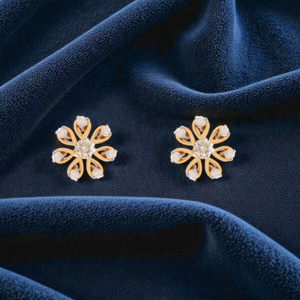 E-155 (8) 0.72 Cts Round Brilliant F/VS1 Diamonds Floral Stud Earrings 14K Yellow Gold