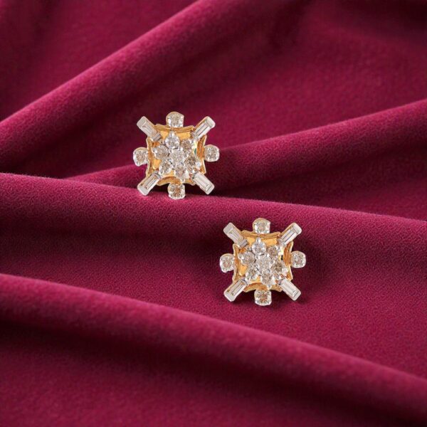 1.15 Cts Round Baguette Shape F/VS1 Diamonds Stud Earrings In 14K Gold