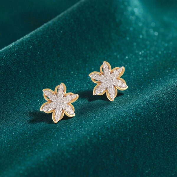 E-159 (8) Pave 0.60 Cts Round Brilliant F/VS1 Diamonds Starblossom Stud Earrings 14K Gold